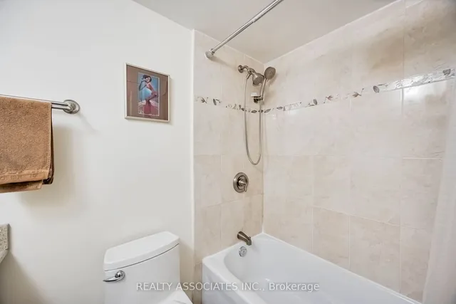 Additional image 8 of 180 Markham Rd Unit 811