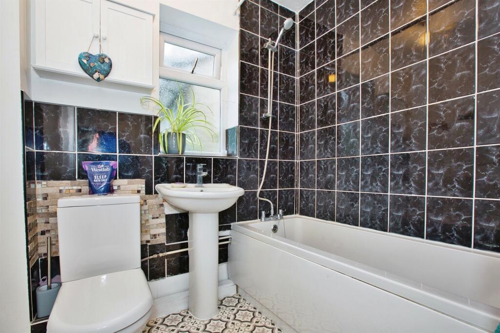 Additional image 14 of White Mead, YEOVIL