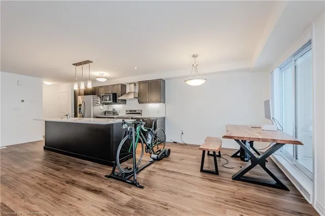 Additional image 17 of 27 Valencia Ave