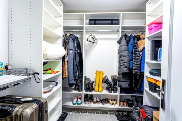 Additional image 37 of 210 Burndale Ave