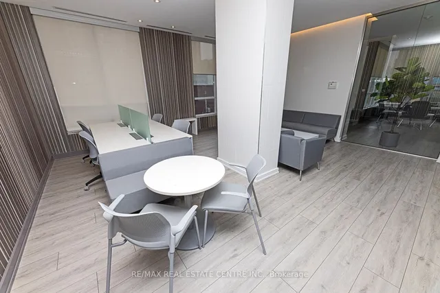 Additional image 11 of 500 Sherbourne St Unit 1301