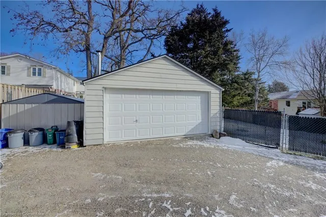 Additional image 19 of 64 Woolwich St