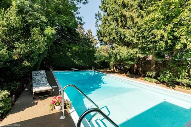 Additional image 2 of 7 Meadowbrook Dr