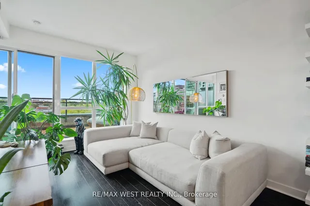 Additional image 9 of 1169 Queen St Unit 506