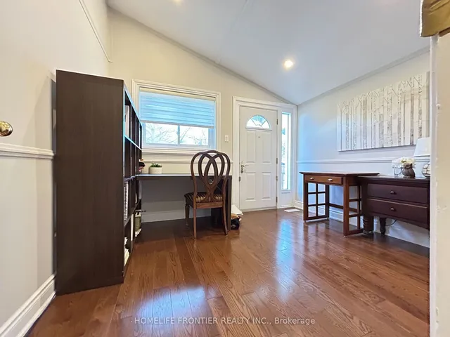 Additional image 27 of 110 Elise Terr