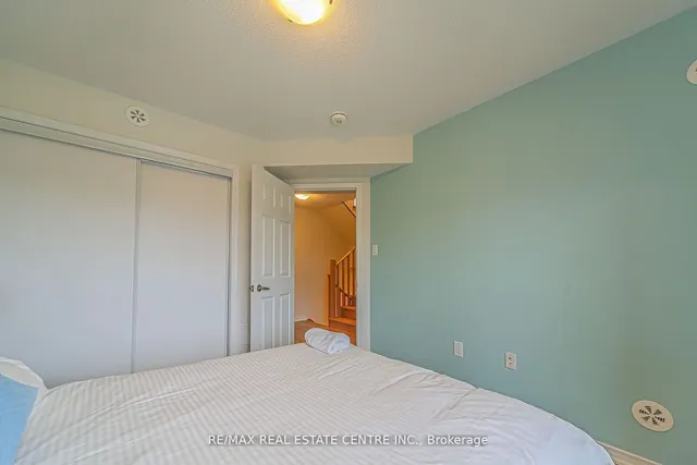 Additional image 23 of 20 Woodstream Dr Unit 8