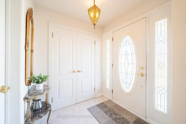 Additional image 3 of 30 Orangewood Cres