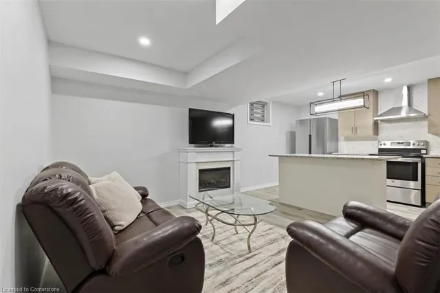 Additional image 39 of 100 High Acres Cres