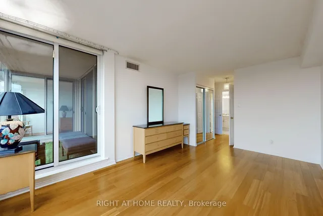 Additional image 26 of 10 Guildwood Pkwy Unit 1131