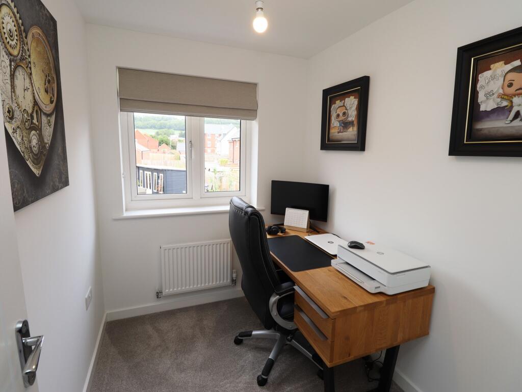 Additional image 8 of Edge of Wells