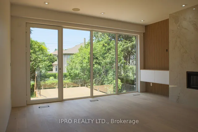 Additional image 2 of 2970B Bayview Ave