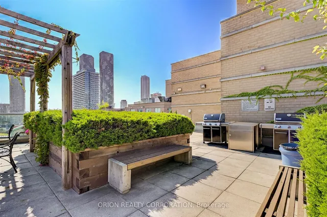 Additional image 19 of 109 Front St Unit 714