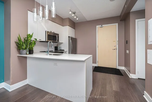 Additional image 6 of 30 Roehampton Ave Unit 506