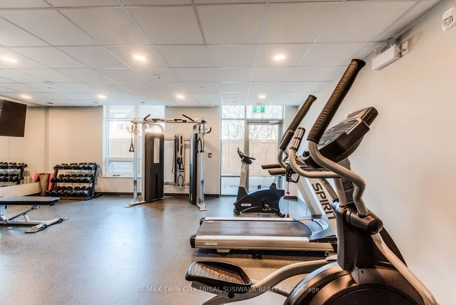 Additional image 17 of 399 QUEEN St Unit 202