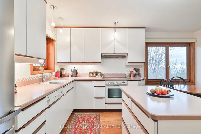 Additional image 14 of 59 Hill Cres