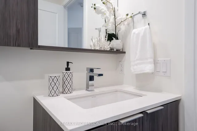 Additional image 13 of 65 Annie Craig Dr Unit 607