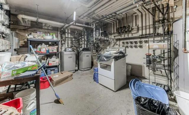 Additional image 11 of 15 Floral Cres