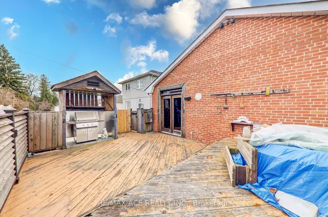 Additional image 22 of 31 Crosland Dr