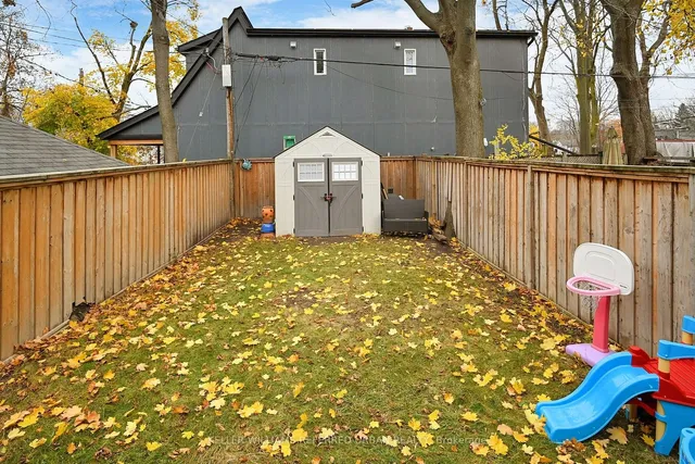 Additional image 39 of 61 Roseheath Ave