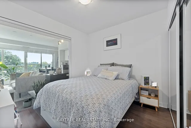 Additional image 17 of 58 Orchard View Blvd Unit 304