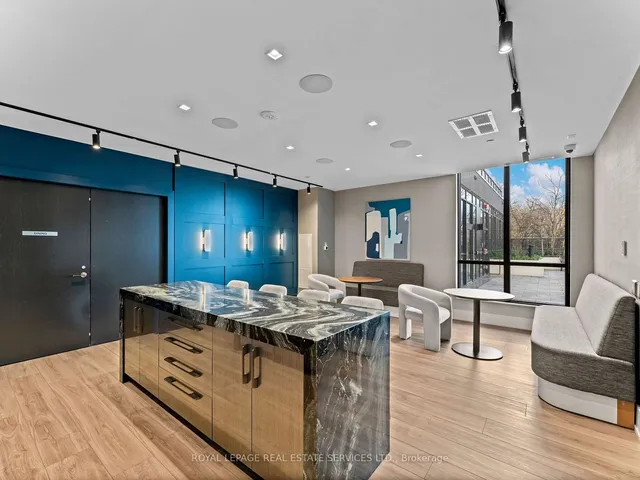 Additional image 40 of 286 Main St Unit 215