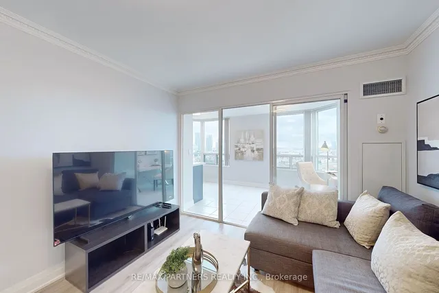 Additional image 11 of 68 Corporate Dr Unit 1736