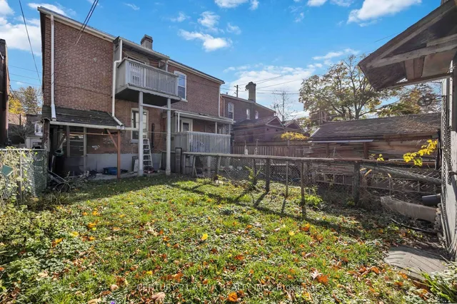 Additional image 27 of 1860 Gerrard St