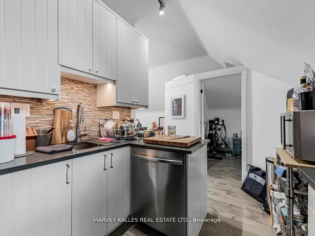 Additional image 18 of 50 Rose Ave