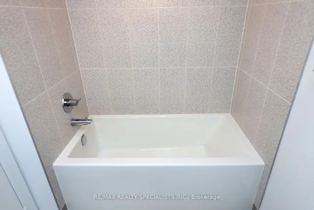 Additional image 24 of 50 Mccaul St Unit 617