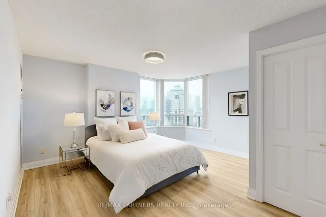 Additional image 22 of 68 Corporate Dr Unit 1736