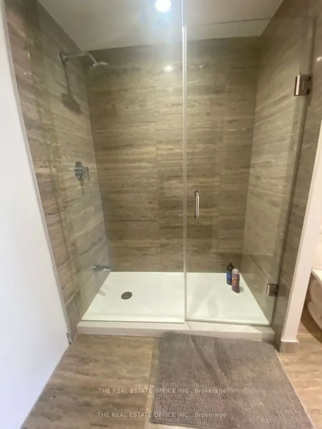 Additional image 26 of 112 Fort York Blvd Unit G09