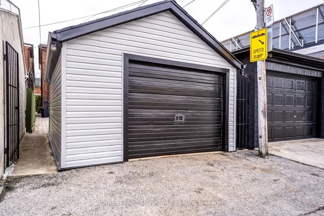 Additional image 26 of 98 Earlscourt Ave