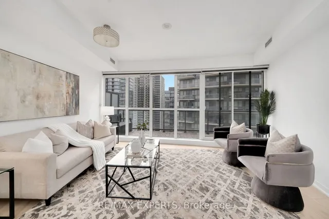 Additional image 6 of 51 East Liberty St Unit 2207