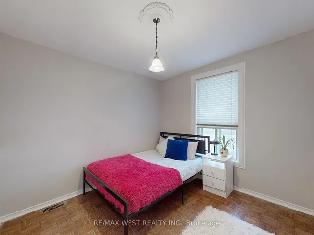 Additional image 17 of 47 Lindner St