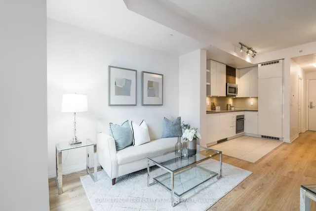 Additional image 8 of 60 Annie Craig Dr Unit 513