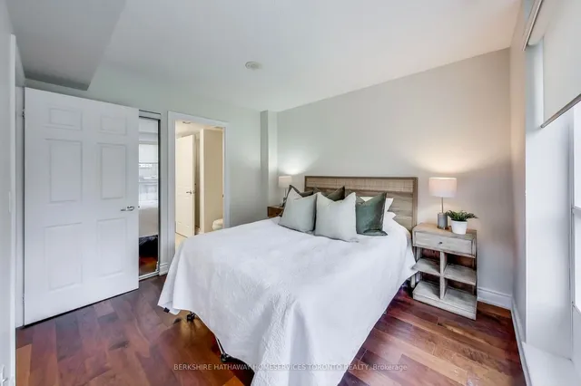 Additional image 24 of 761 Bay St Unit 304