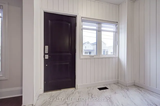 Additional image 3 of 293 Melrose St