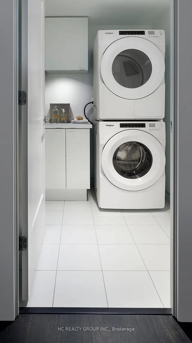 Additional image 7 of 30 Inn On The Park Dr Unit 220