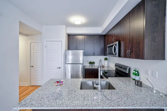 Additional image 23 of 719 Lawrence Ave Unit 50