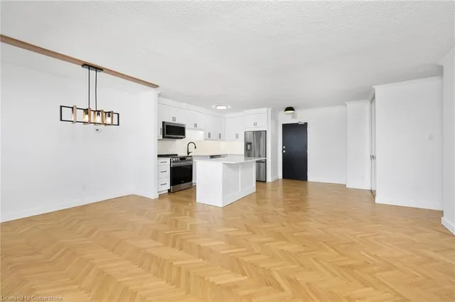 Additional image 14 of 81 Church St Unit 1603