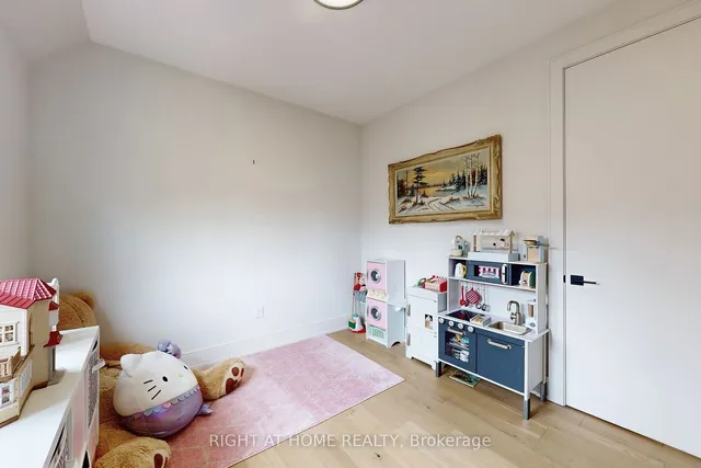 Additional image 25 of 152 Sheldon Ave