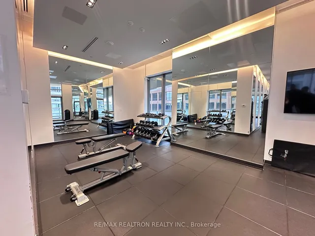 Additional image 11 of 2221 Yonge St Unit 4205