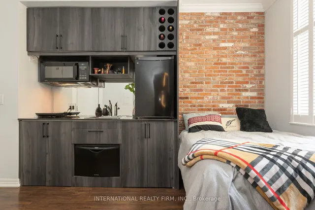 Additional image 5 of 1 King St Unit 617