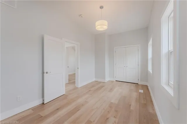 Additional image 7 of 297 Ottawa St