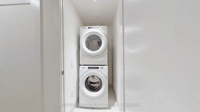 Additional image 19 of 30 Inn On The Park Dr Unit 305