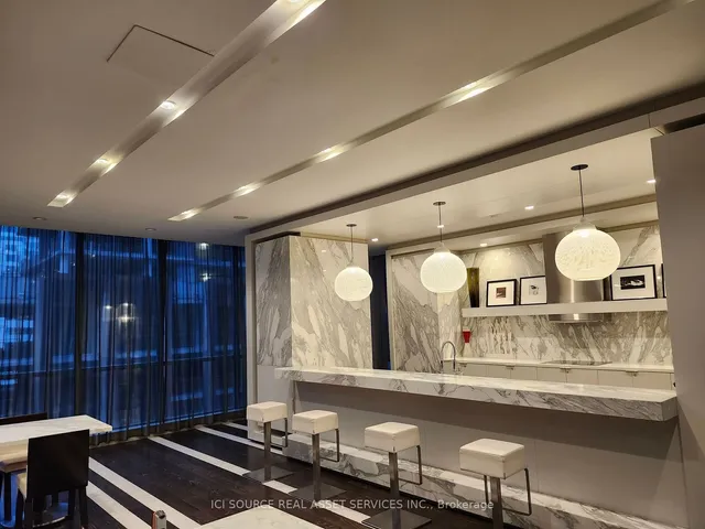 Additional image 18 of 8 Charlotte St Unit 507