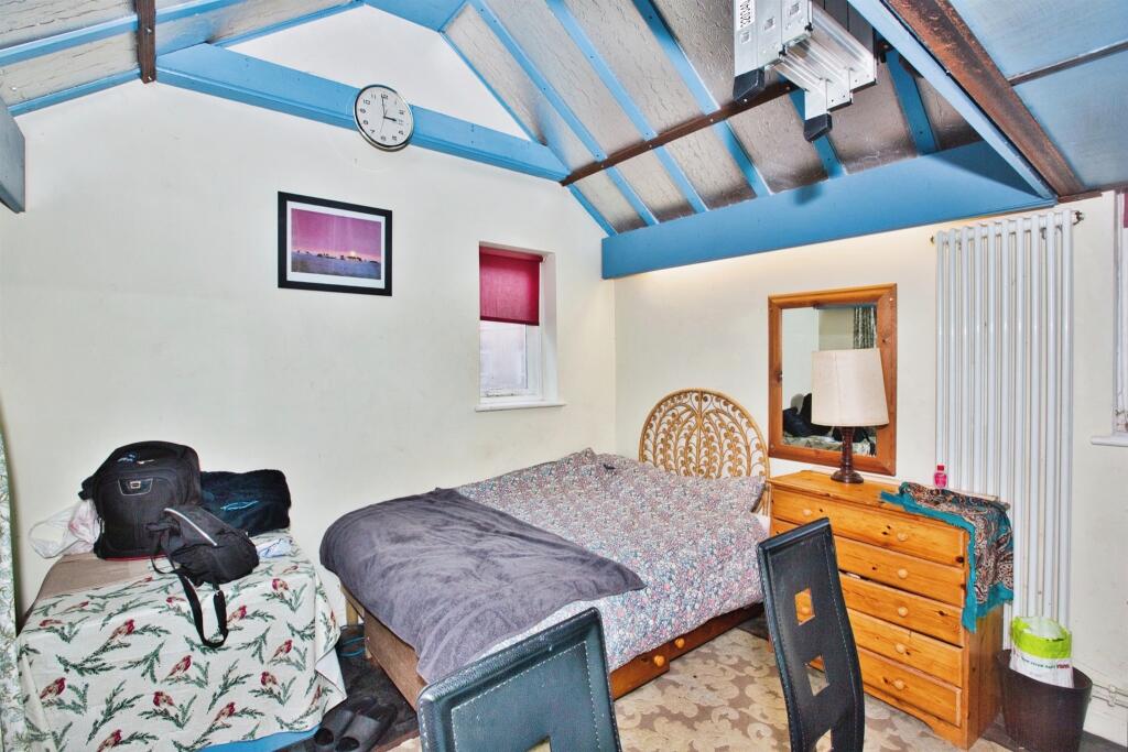 Additional image 12 of Colmer Road, Yeovil