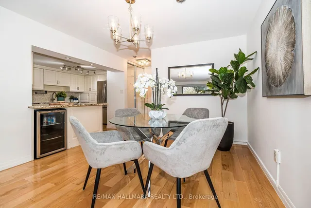 Additional image 10 of 362 The East Mall Unit 112