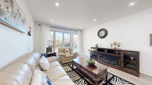 Additional image 3 of 17 evermede Dr