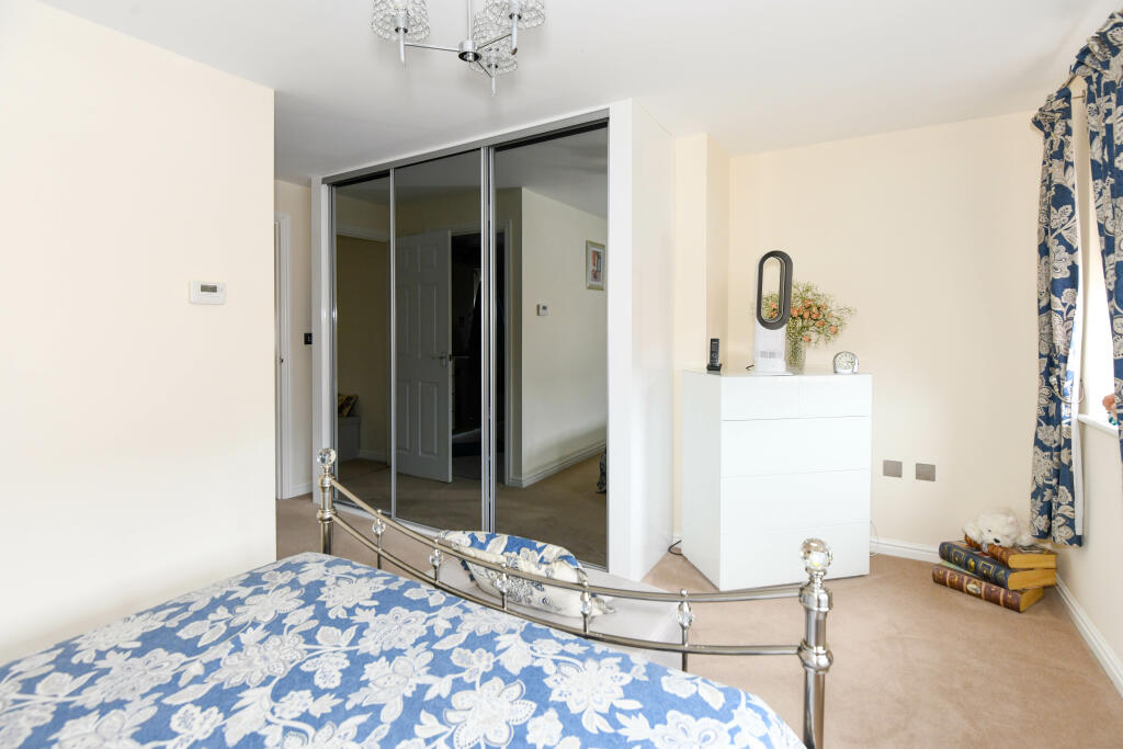 Additional image 17 of Pontefract Avenue, Castlemead